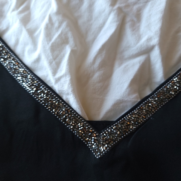 Maurice spaghetti strap dressy tank size M - Picture 2 of 5